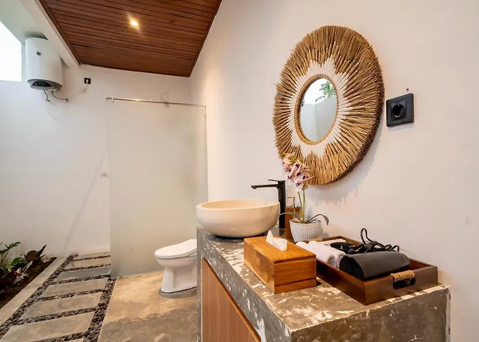 Brand New Modern Private With Pool Villa