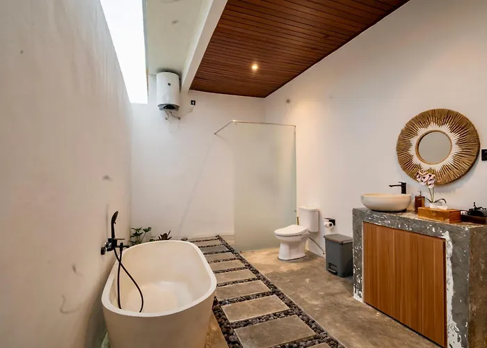 Brand New Modern Private With Pool